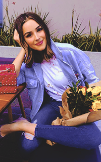Amalia Flores