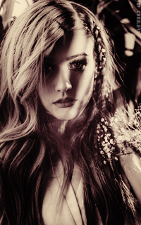 Katherine McNamara RB38ZBzR_o