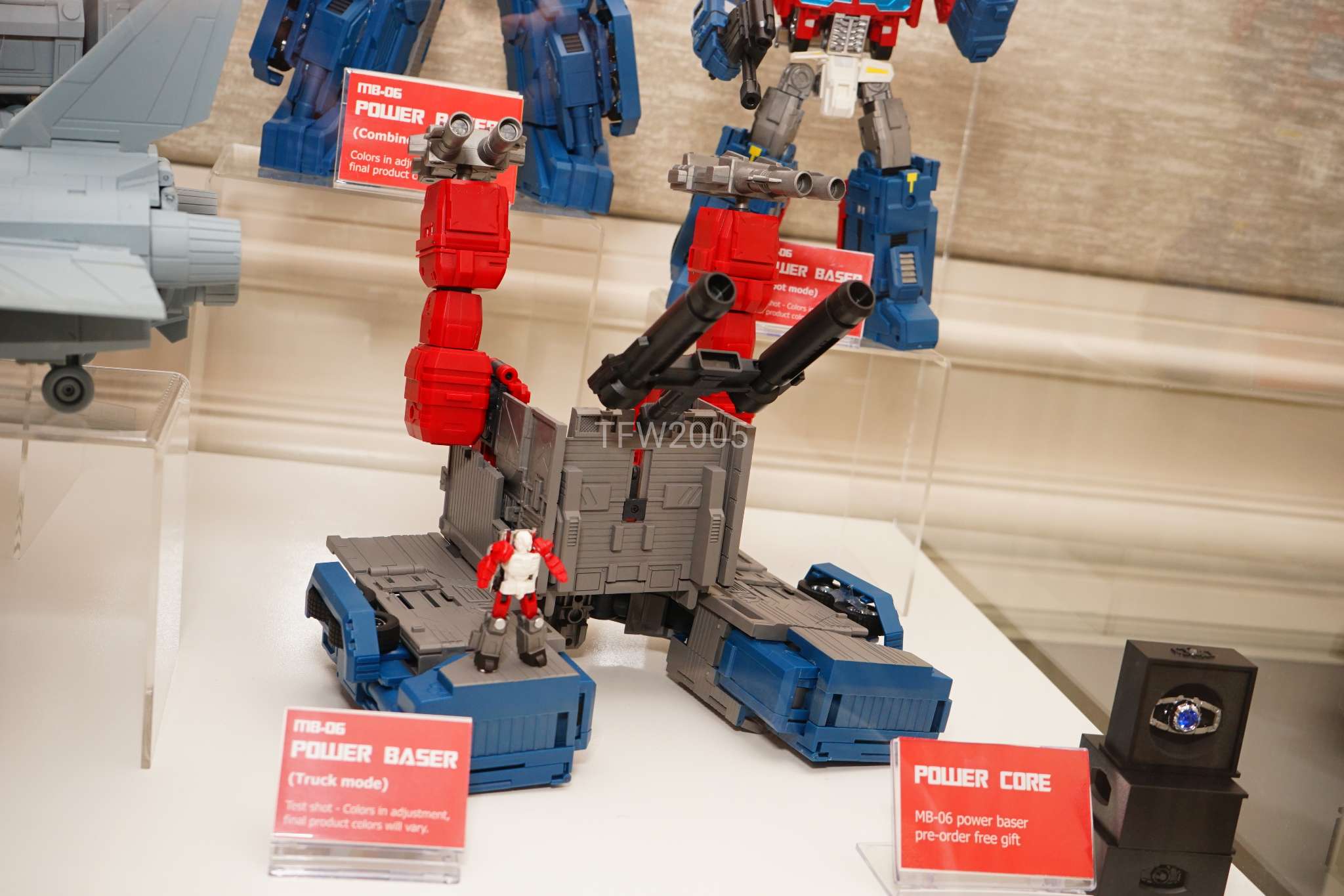 [FansHobby] Produit Tiers - MB-06 Power Baser (aka Powermaster Optimus) + MB-11 God Armour (aka Godbomber) - TF Masterforce - Page 2 I0cwtt2Y_o