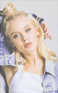 Théia Arnault