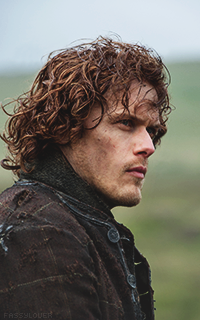 Sam Heughan KwnDGVdl_o