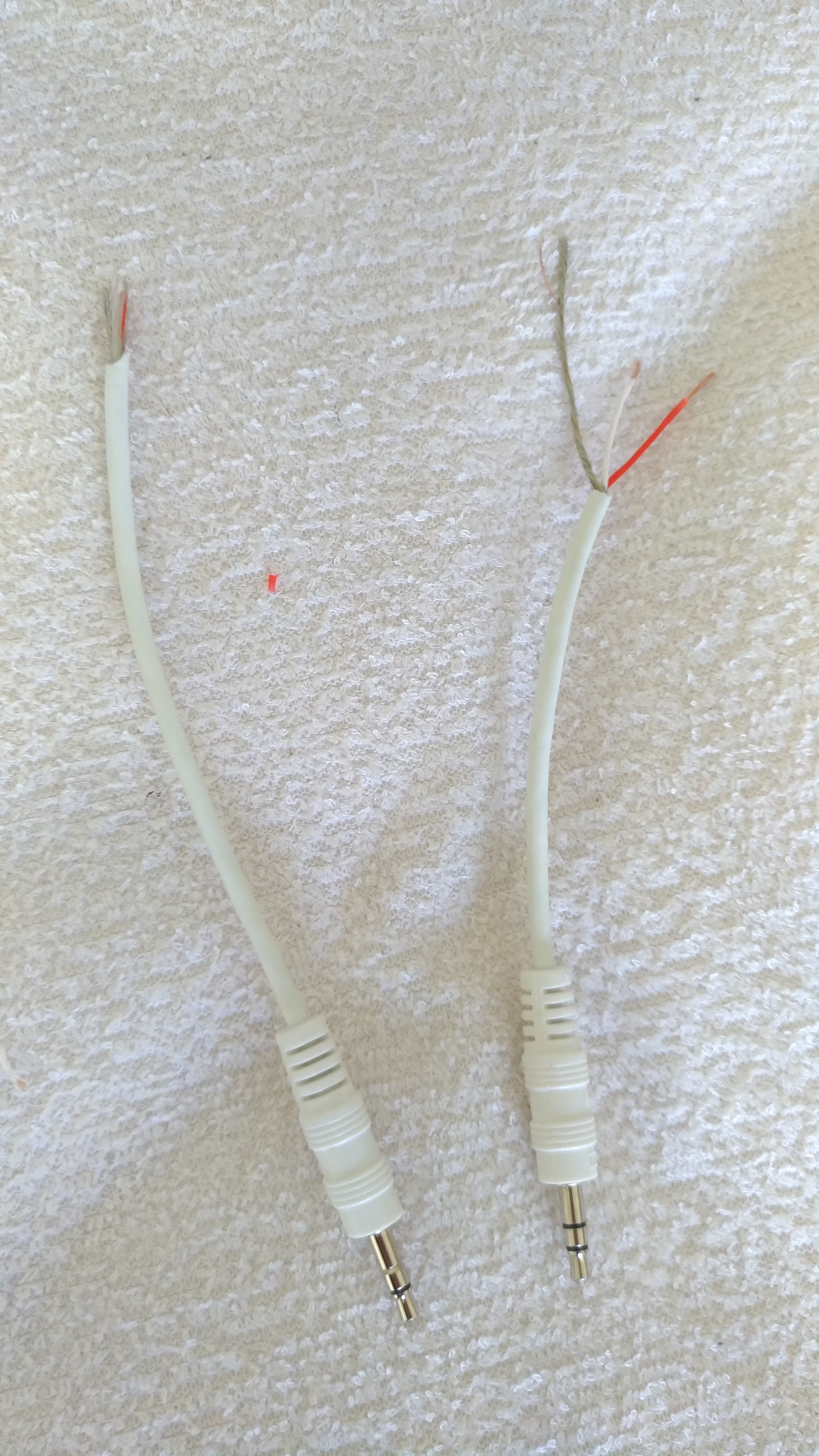 How to Wire a stereo Cable to a mono Jack? | Tom's Guide Forum