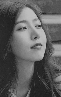 Hwang Eun Bi UGXN5J6e_o