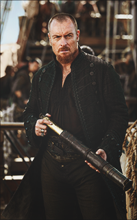 Toby Stephens W5TgQwTZ_o